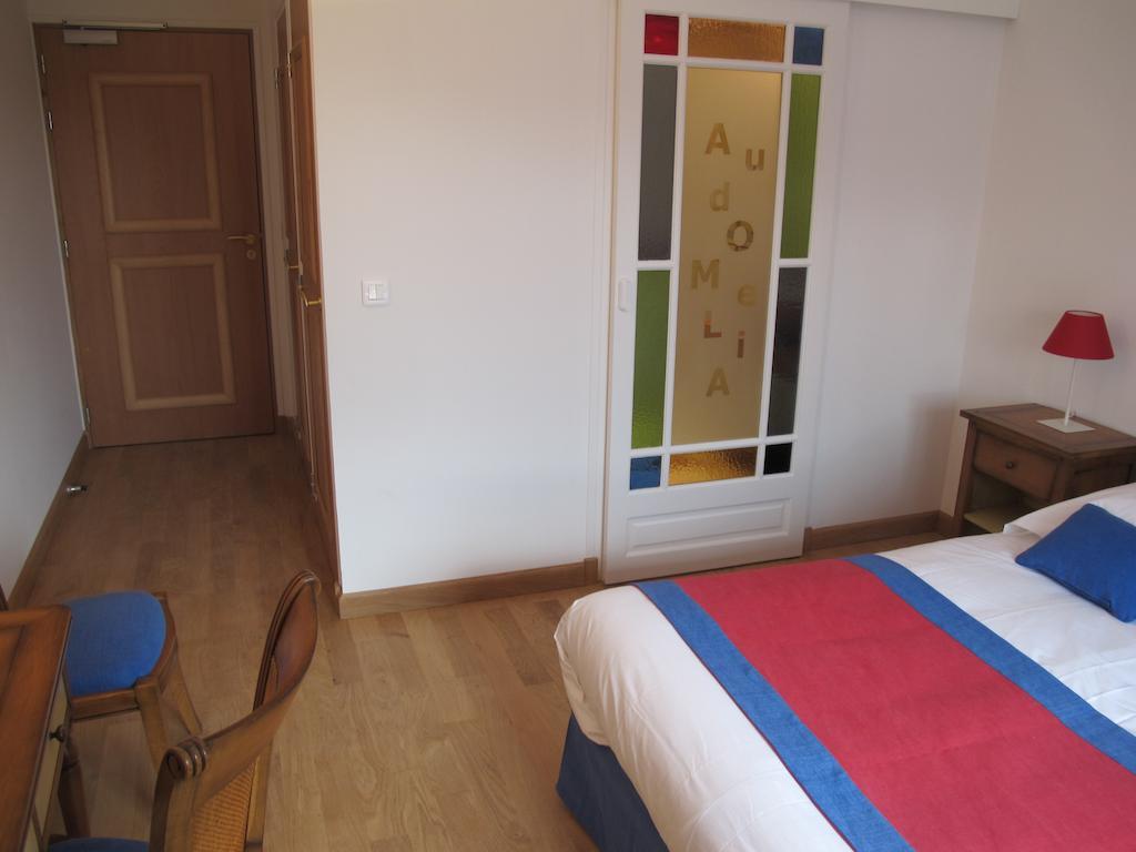 Hotel Au Domelia Provinois Cerneux Zimmer foto